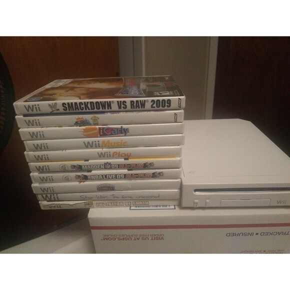 Nintendo Wii Console Bundle RVL-101 White Tested Working W/10 Games - Picture 2 of 5